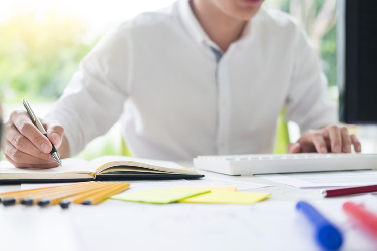 專升本學(xué)??梢宰约哼x嗎