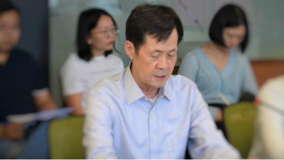 “混合增強在線教育關鍵技術與系統(tǒng)研究”項目進度研討會成功舉辦